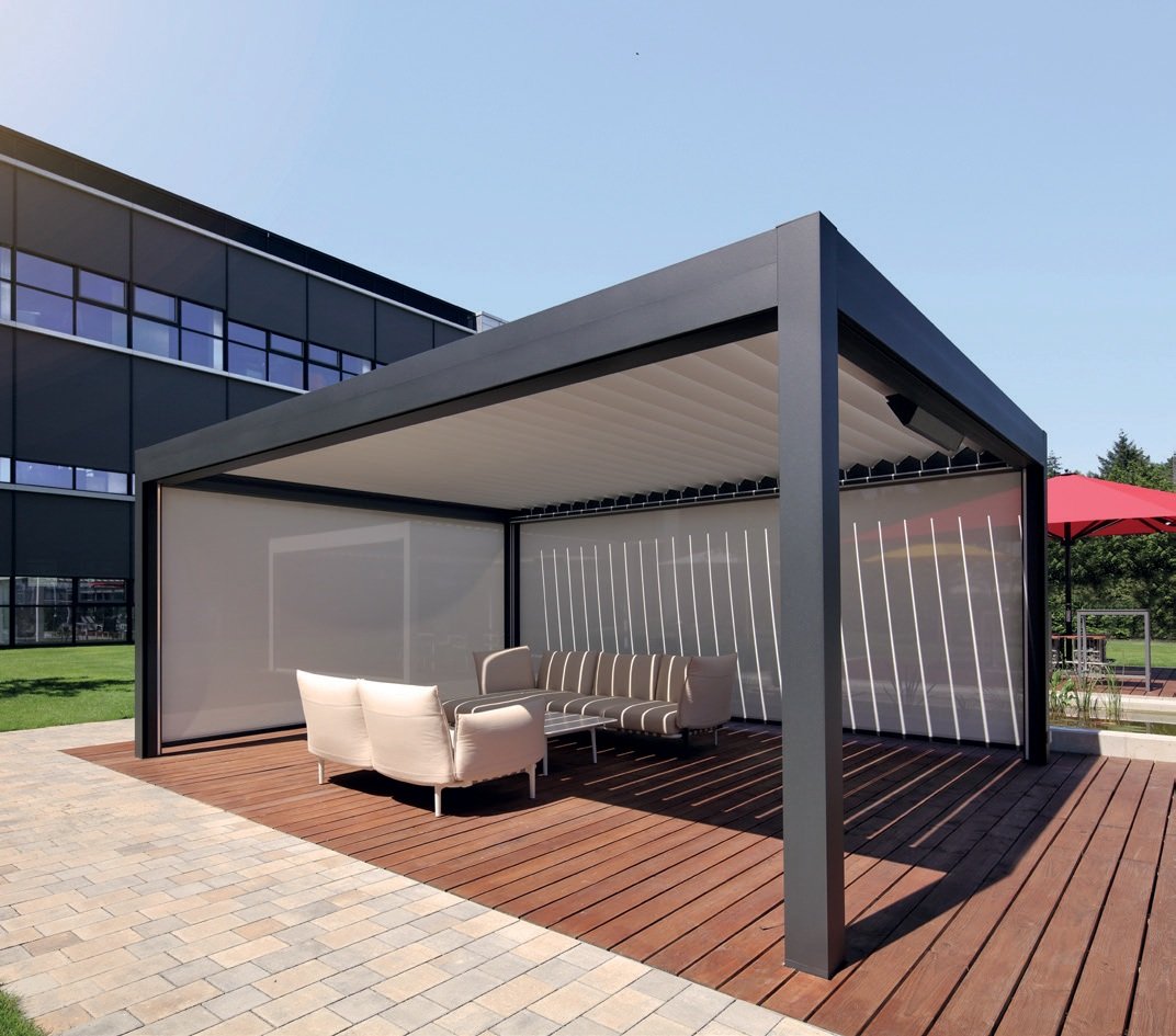Lamellendach mit Lounge