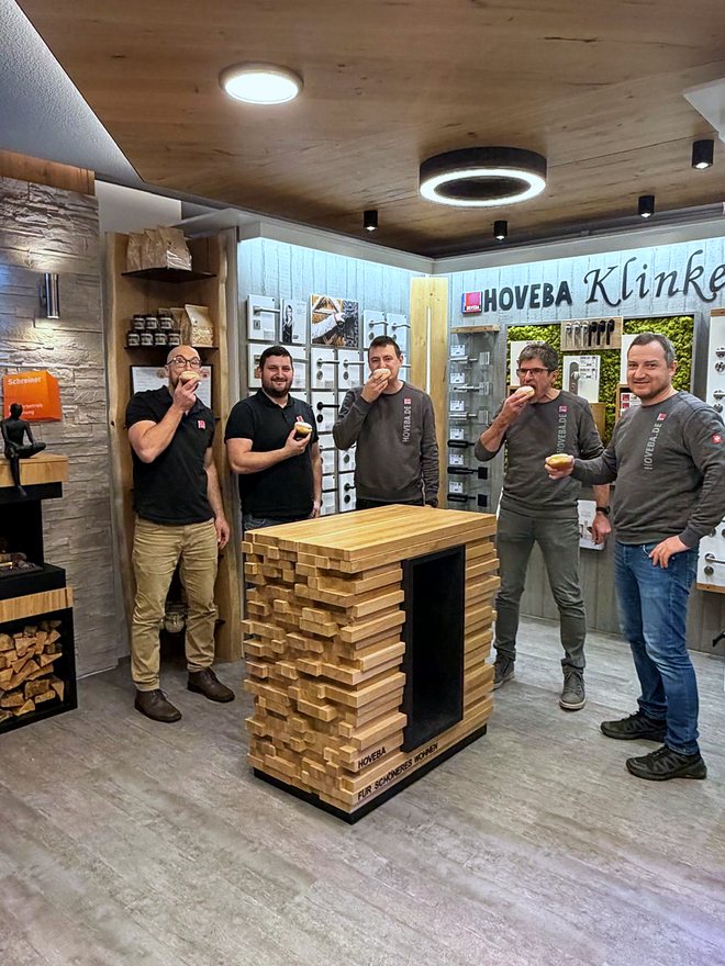 Das HOVEBA-Team bei der Arbeit